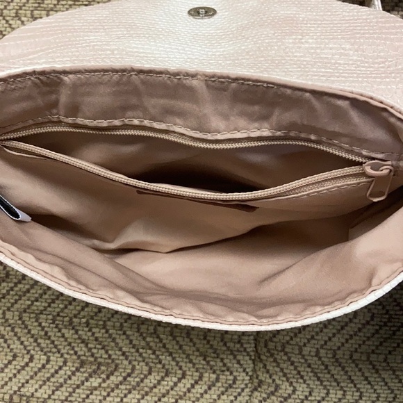 Nine West pale pink faux snakeskin cross-body bag - Picture 7 of 7
